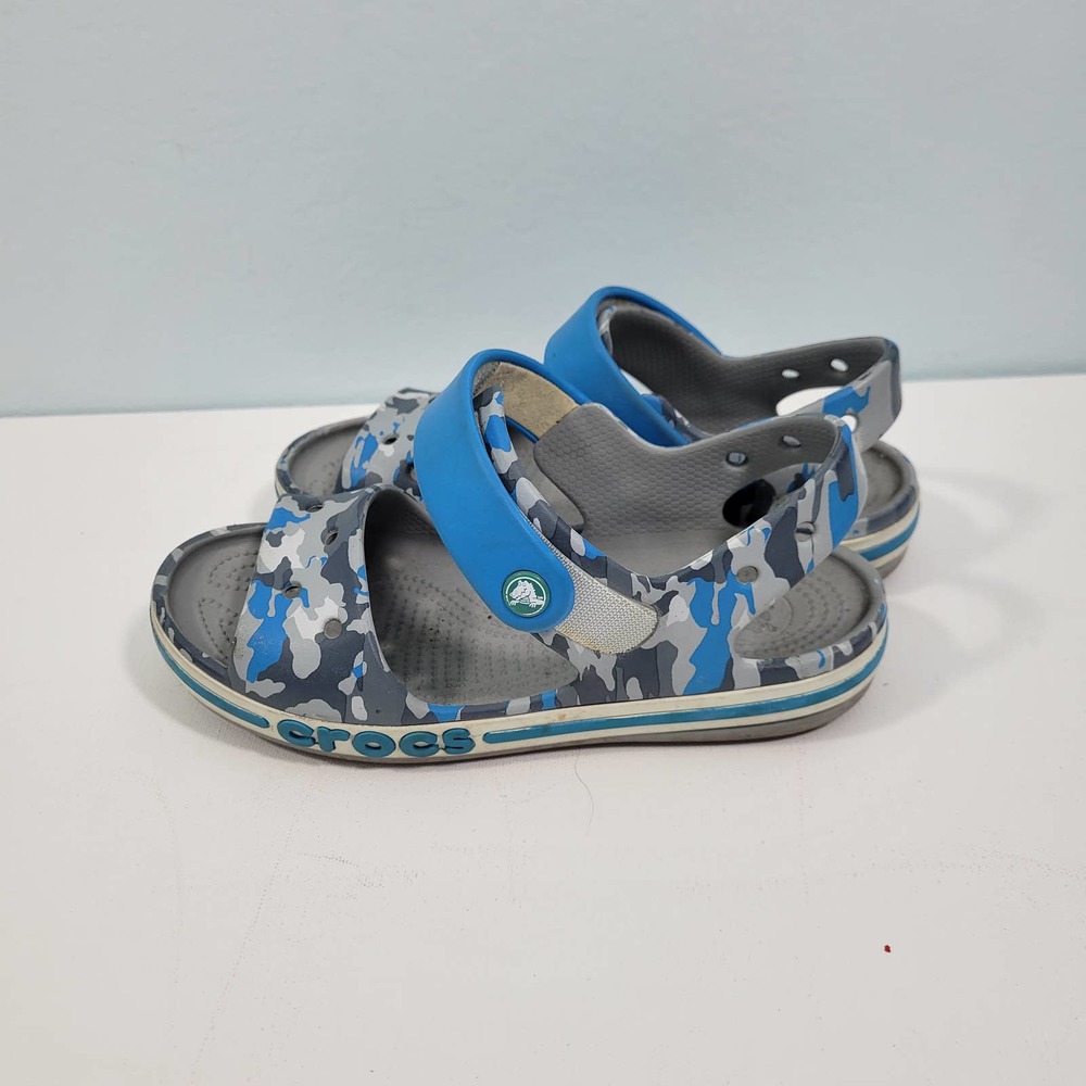 Crocs Girls Blue & Gray Camo Print Sandals Size 3 80322-2590 - Picture 3 of 7